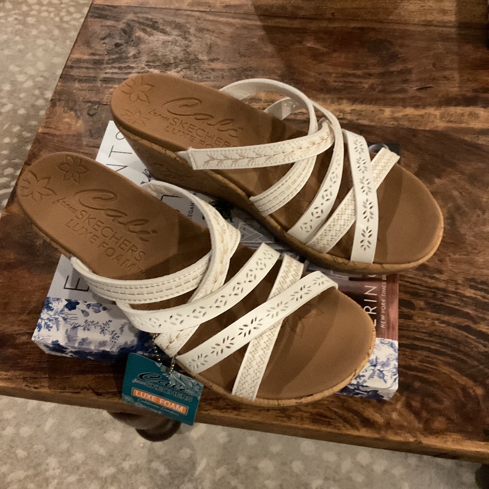 Sketchers Beverlee Sandals